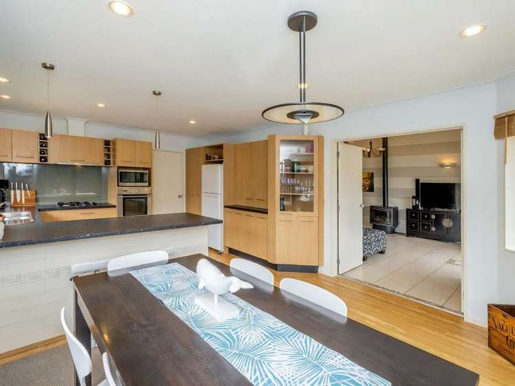 46 Campion Road Waikanae Beach_9