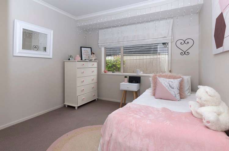 2 Karson Place Flat Bush_17