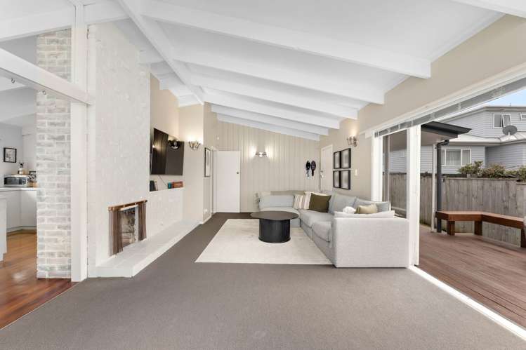 3 Crompton Road Massey_1