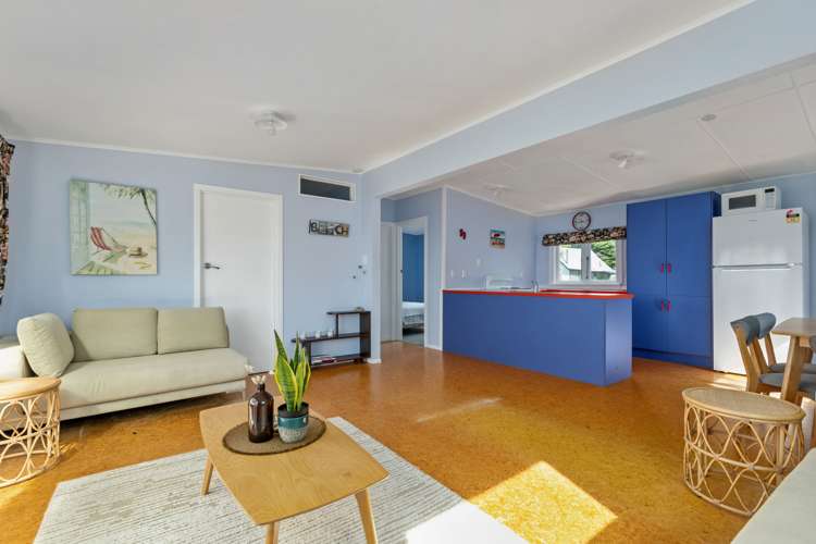 47 Pinedale Crescent Riversdale Beach_5