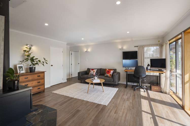 61 Turitea Road Fitzherbert_24