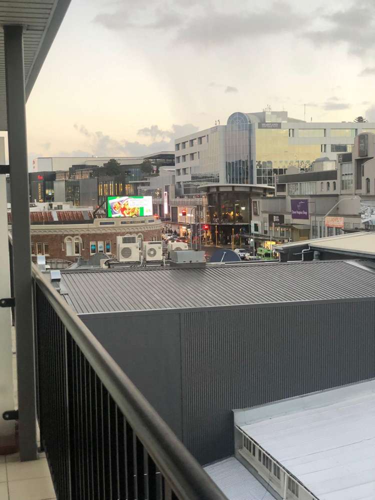 D418/176 Broadway Newmarket_4