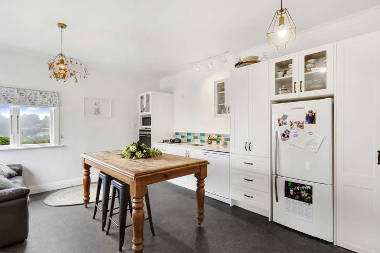 19 Nottingham Crescent Calton Hill_15