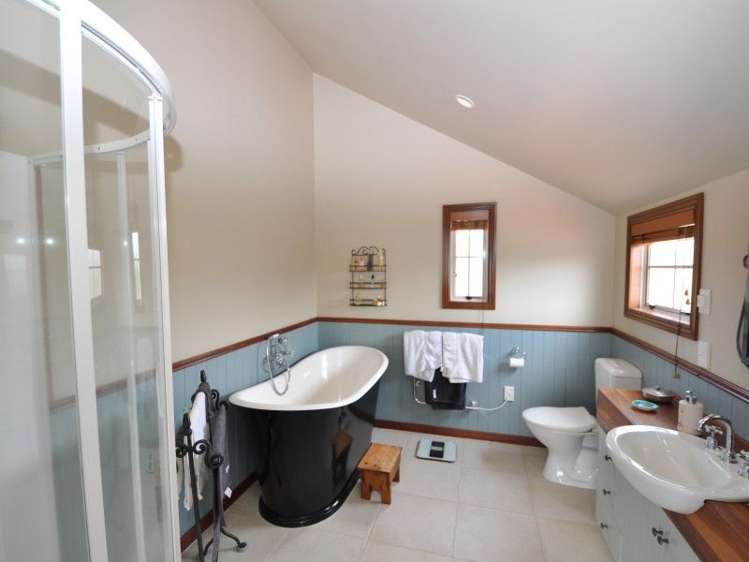 116 Motu Capri Pauanui_24