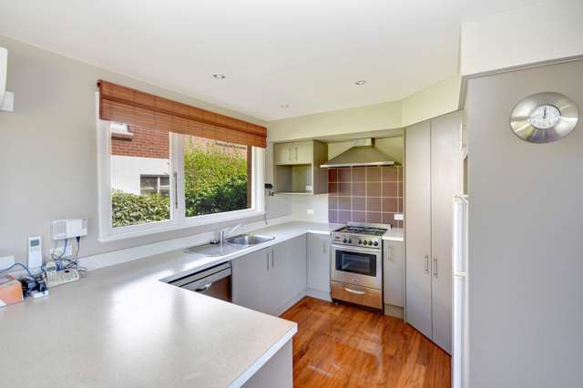 112 Easther Crescent Kew_1