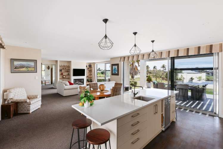 71 Palm Springs Boulevard_1