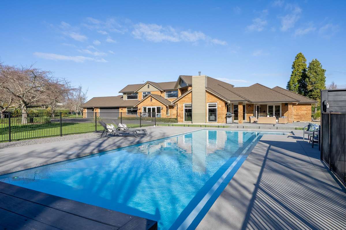 13 Meadowgreen Drive_0