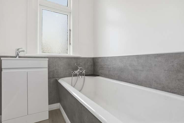 23 Chaucer Street Milton_10