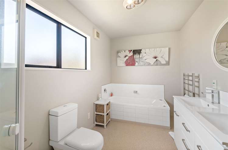 90 Cutts Road Russley_17