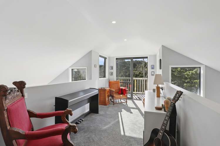 59 Kauri Point Road Laingholm_21