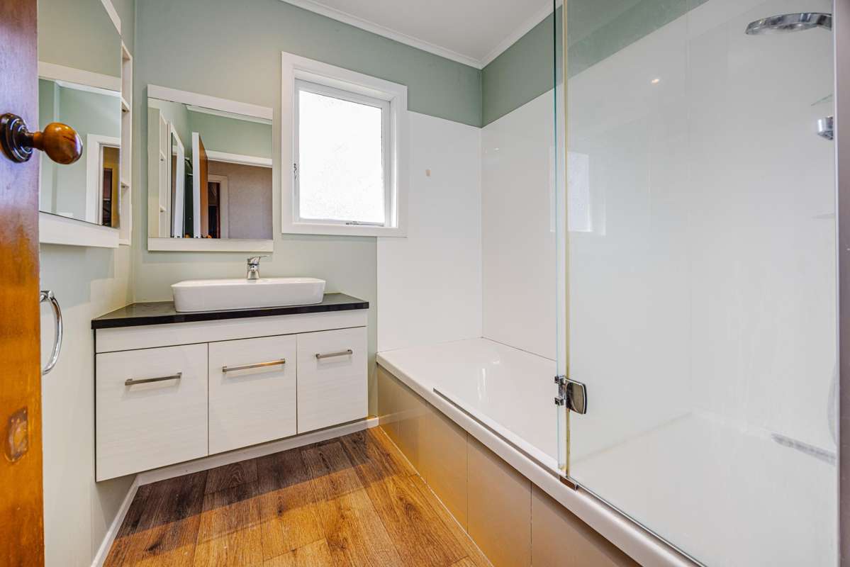 13B James Road_5
