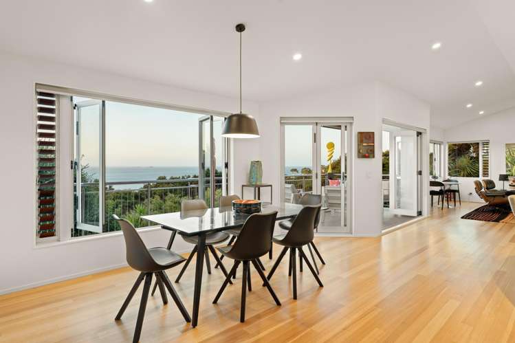 95 Queens Drive Oneroa_13