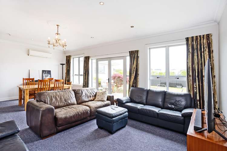 787 Queens Drive Waikiwi_7