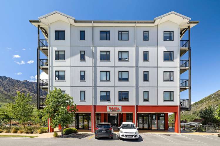 408/10 Copper Beech Avenue Frankton_16