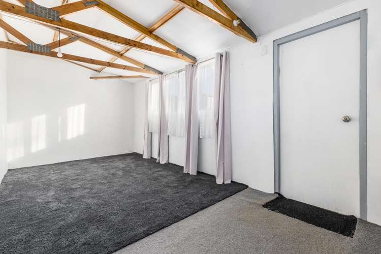 4 Kirkcaldie Grove Levin_10