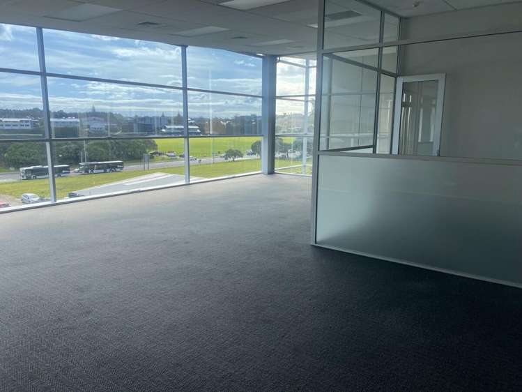 71C Barrys Point Road Takapuna_7