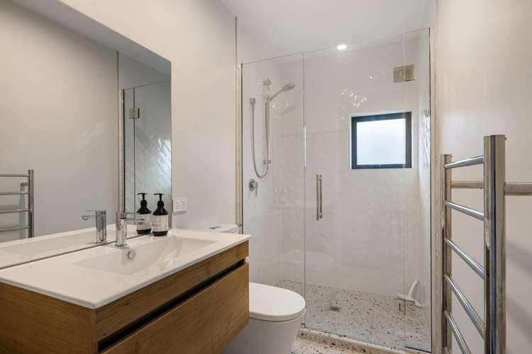 2/12 Hume Street Sydenham_14