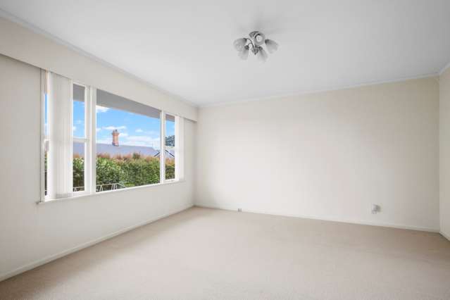 2/8 Fairview Road Mount Eden_3