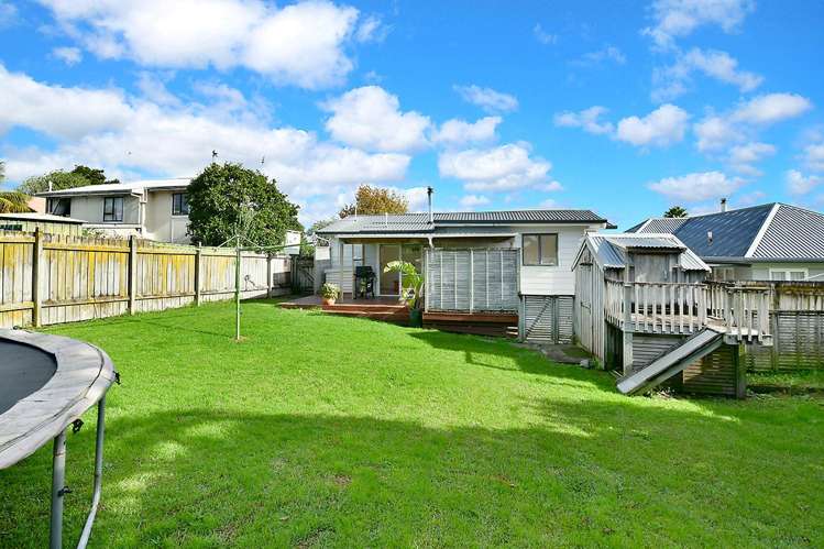 43 Foster Crescent Snells Beach_17