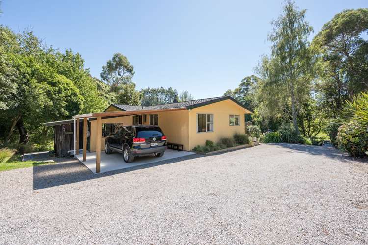 442 Church Valley Road Wakefield_12