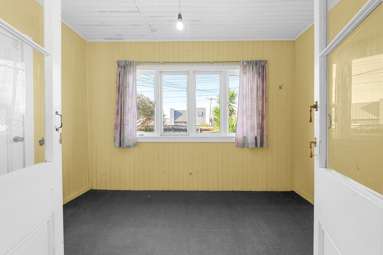 70 Higgins Road_2