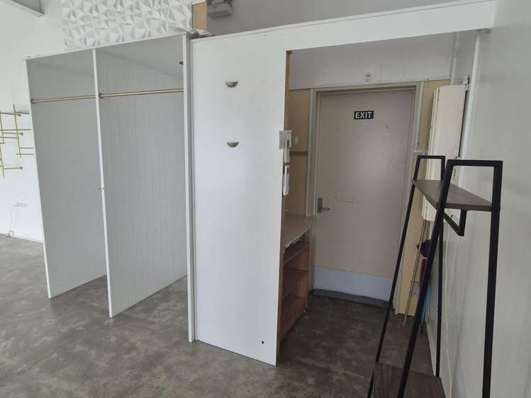 Shop 3, 215 Main Highway Otaki_6