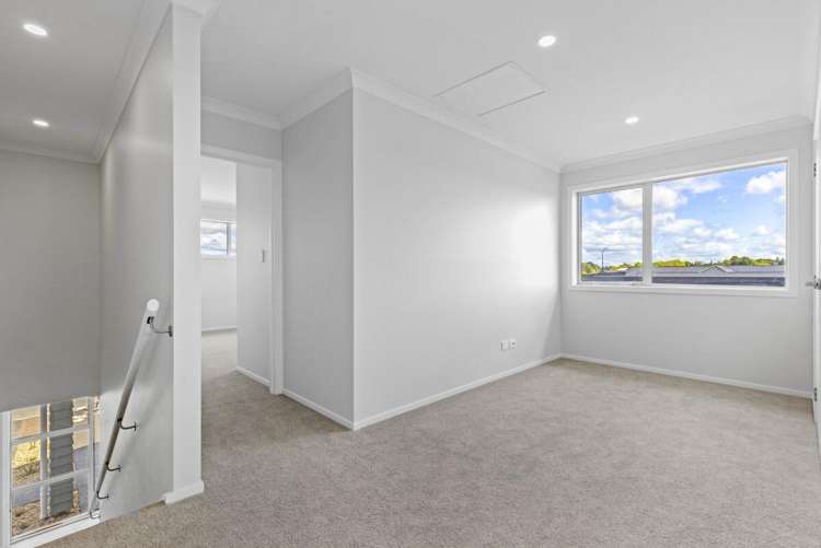37 Ogilvie Avenue 1053_7