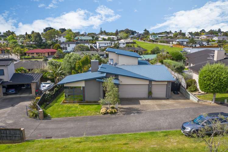 33 Pine Harbour Parade Beachlands_22