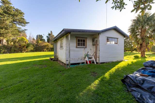 9 & 11 Sunderland Street Waimangaroa_4