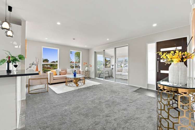 49 Reelick Avenue Pakuranga Heights_24
