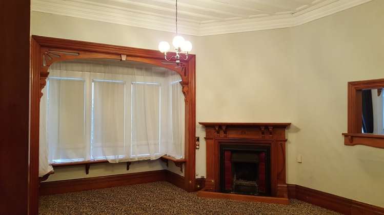 76 South Road Manaia_9