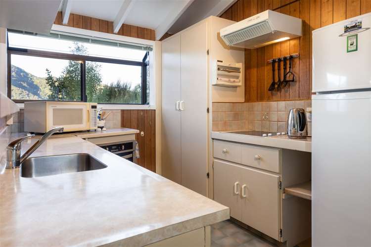 1/659 Queen Charlotte Drive Havelock_16