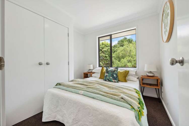 31 Admirals Court Drive Greenhithe_14