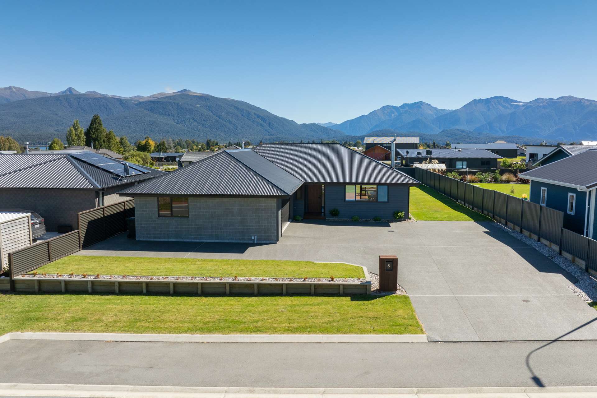 5 Carran Court Te Anau_0