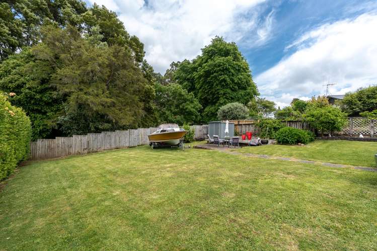 29 Resthill Crescent Glenview_18