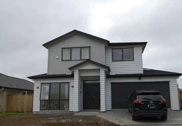 5 bedrooms house in Pukekohe