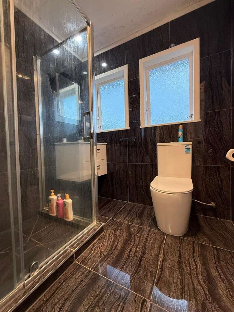 A/4 Beaubank Road Kelston_8