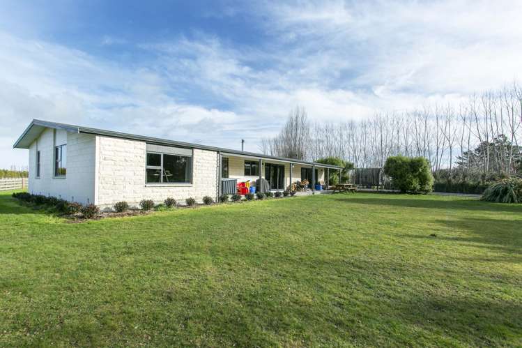 108 Smithfield Road Elgin_0