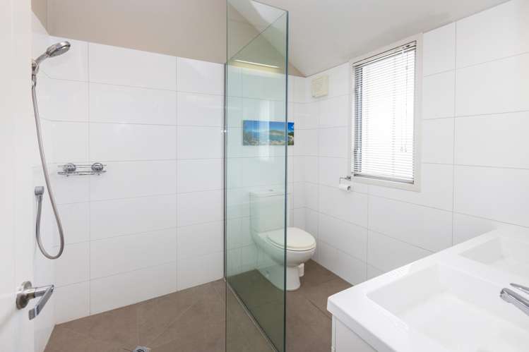 11 Bluestone Drive Parklands_18