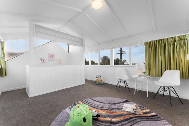 35 Archibald Road Kelston_8