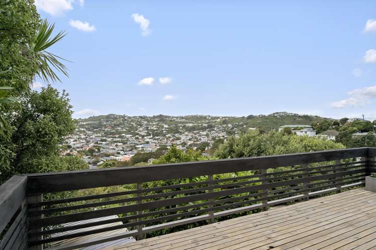 11 Southern Cross Crescent Island Bay_0