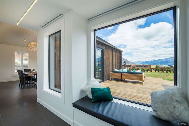 3 Hovingham Court Jacks Point_11