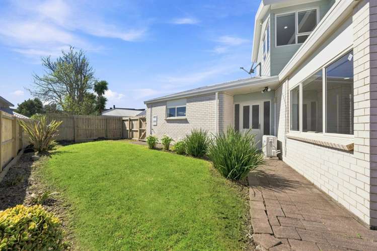 2/249 Richardson Road Mount Roskill_18