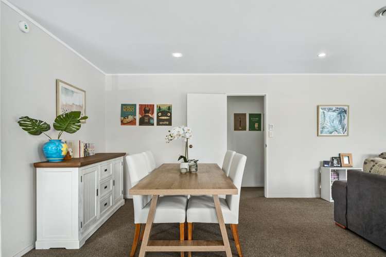 1/40 Amberley Avenue Te Atatu South_14