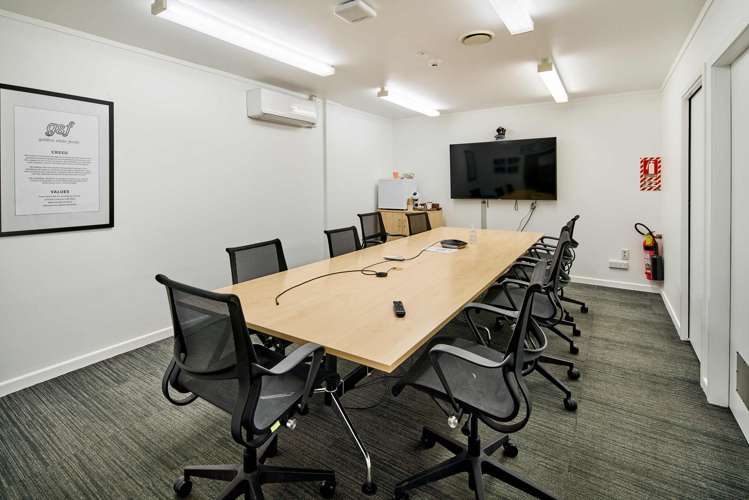 131 Gracefield Road Gracefield_6