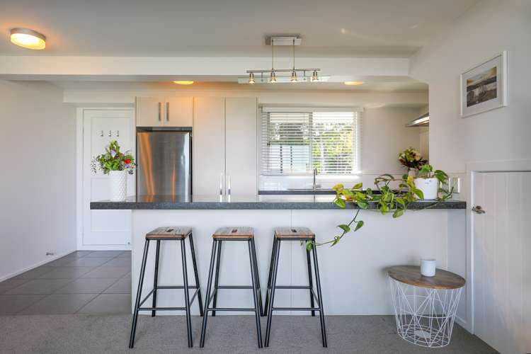 17/300 Lake Terrace Taupo_8