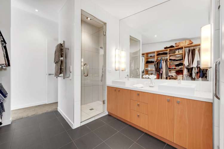 8 Intrepid Crescent Beachlands_30