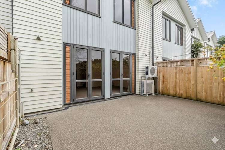 26/11 The Avenue Albany_29