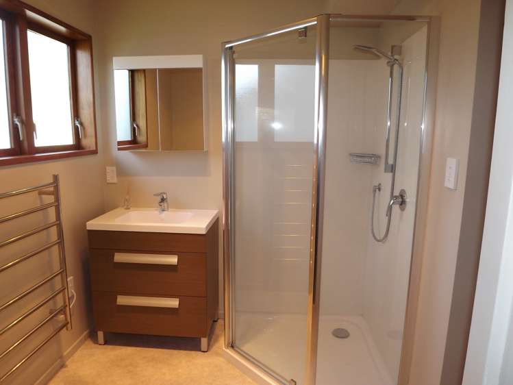 24 West Hoe Road Orewa_9