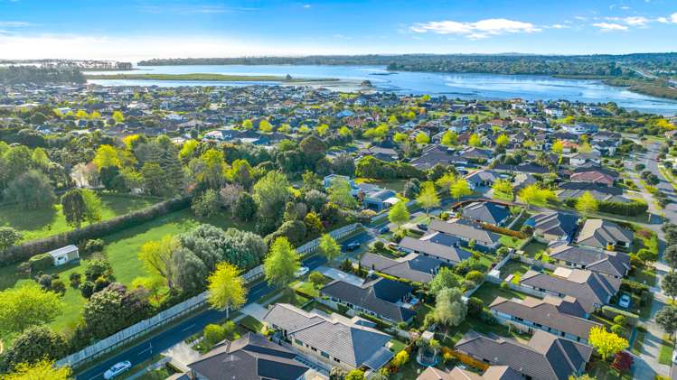 14 Silkwood Crescent Karaka_39